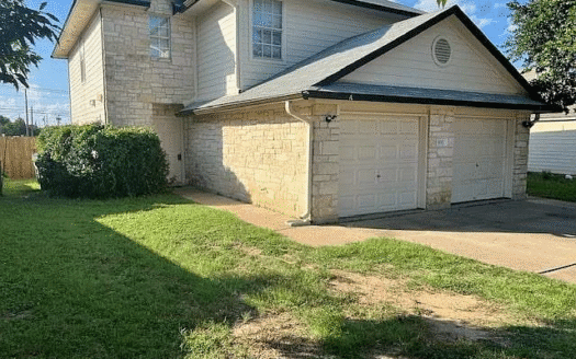 1012 Christopher Ave APT B, Round Rock, TX 78681